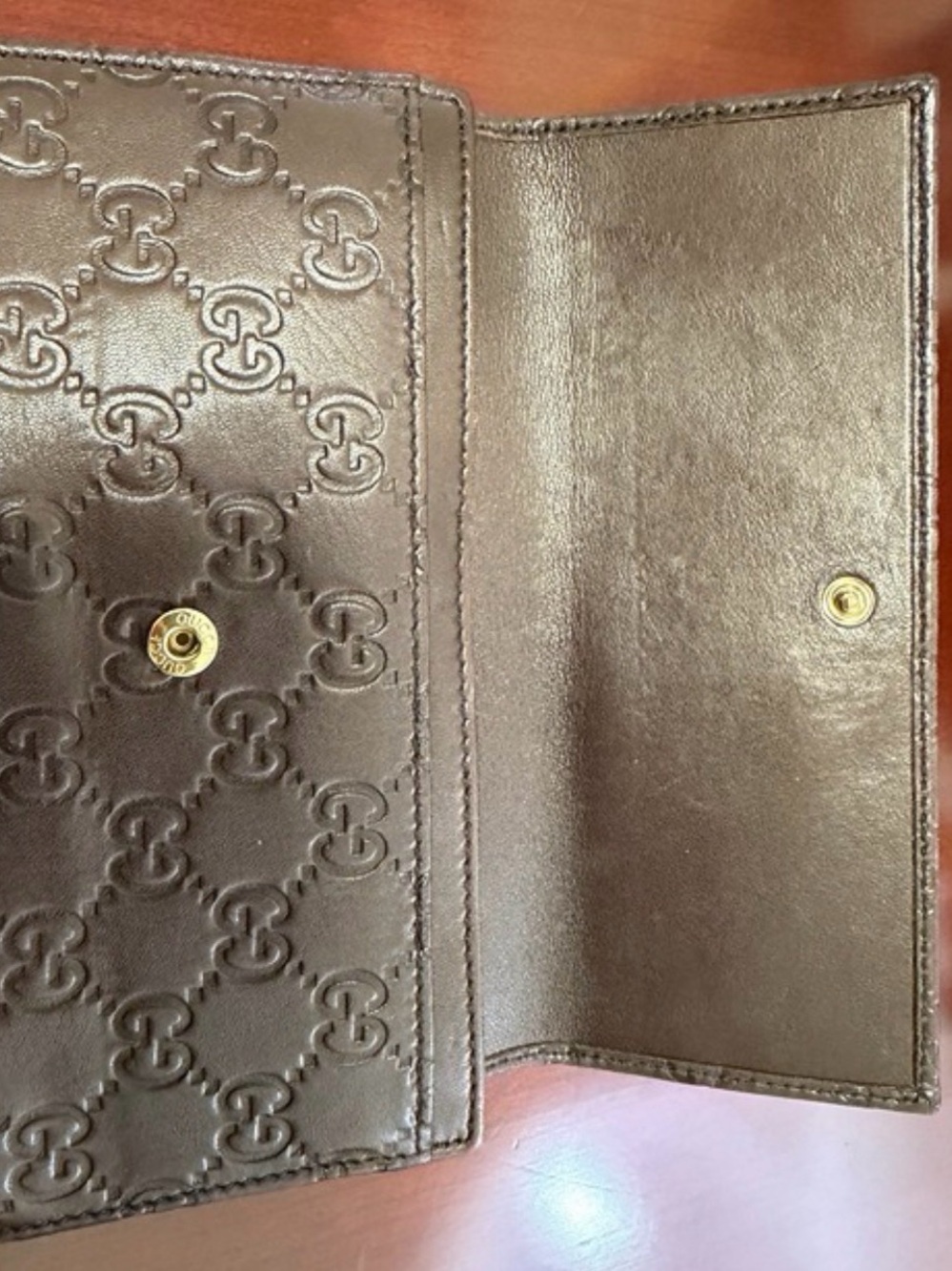 Gucci Dark Brown Embossed GG Fold Wallet - Picture 5 of 6
